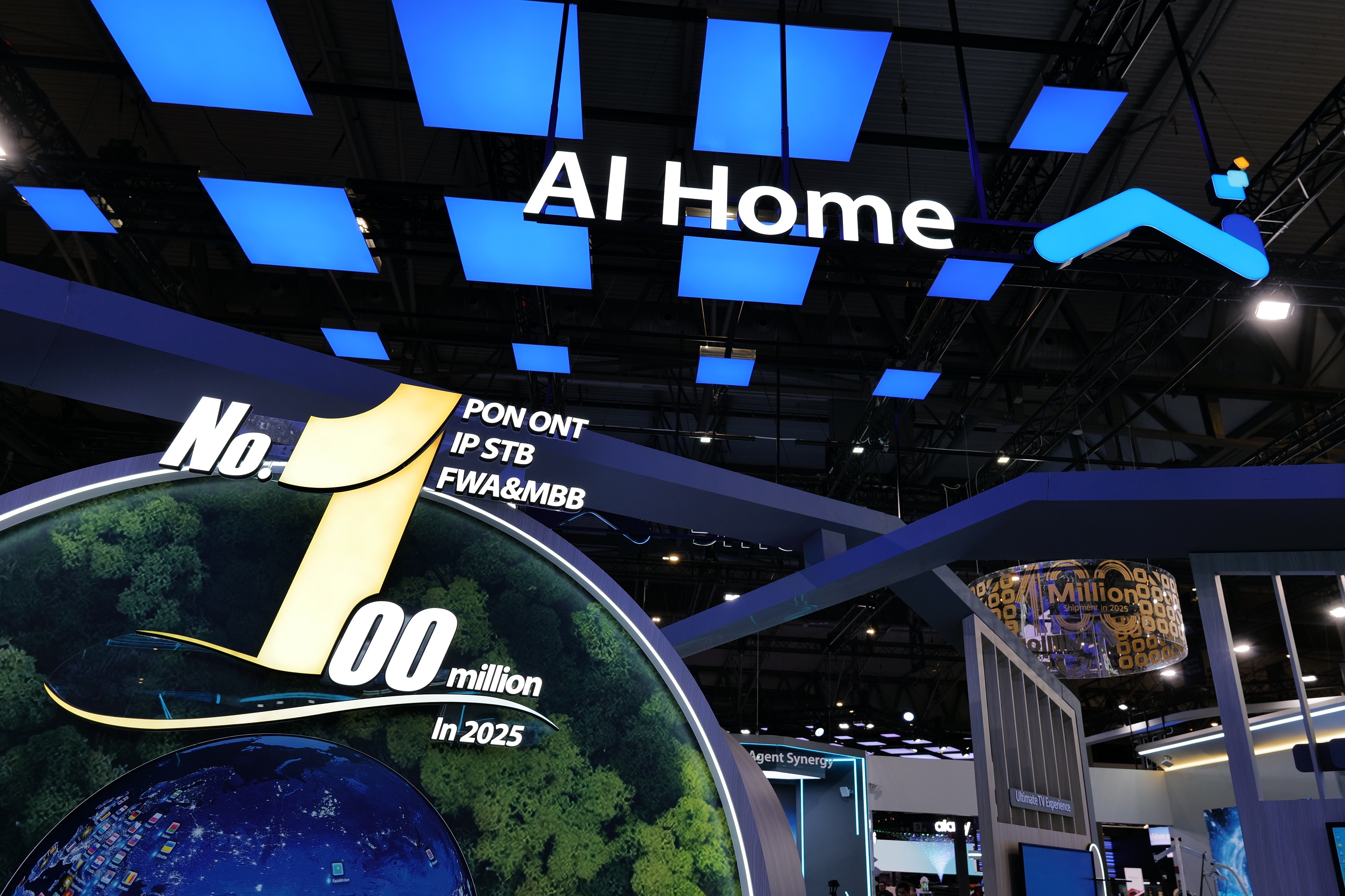 ZTE Showcases Full-Stack AI Innovations at MWC Barcelona 2026