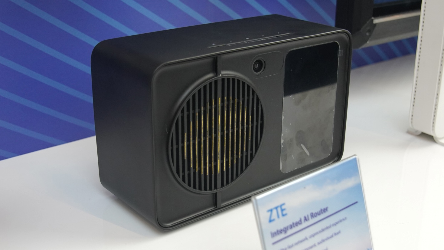 ZTE unveils comprehensive portfolio at Network X to accelerate