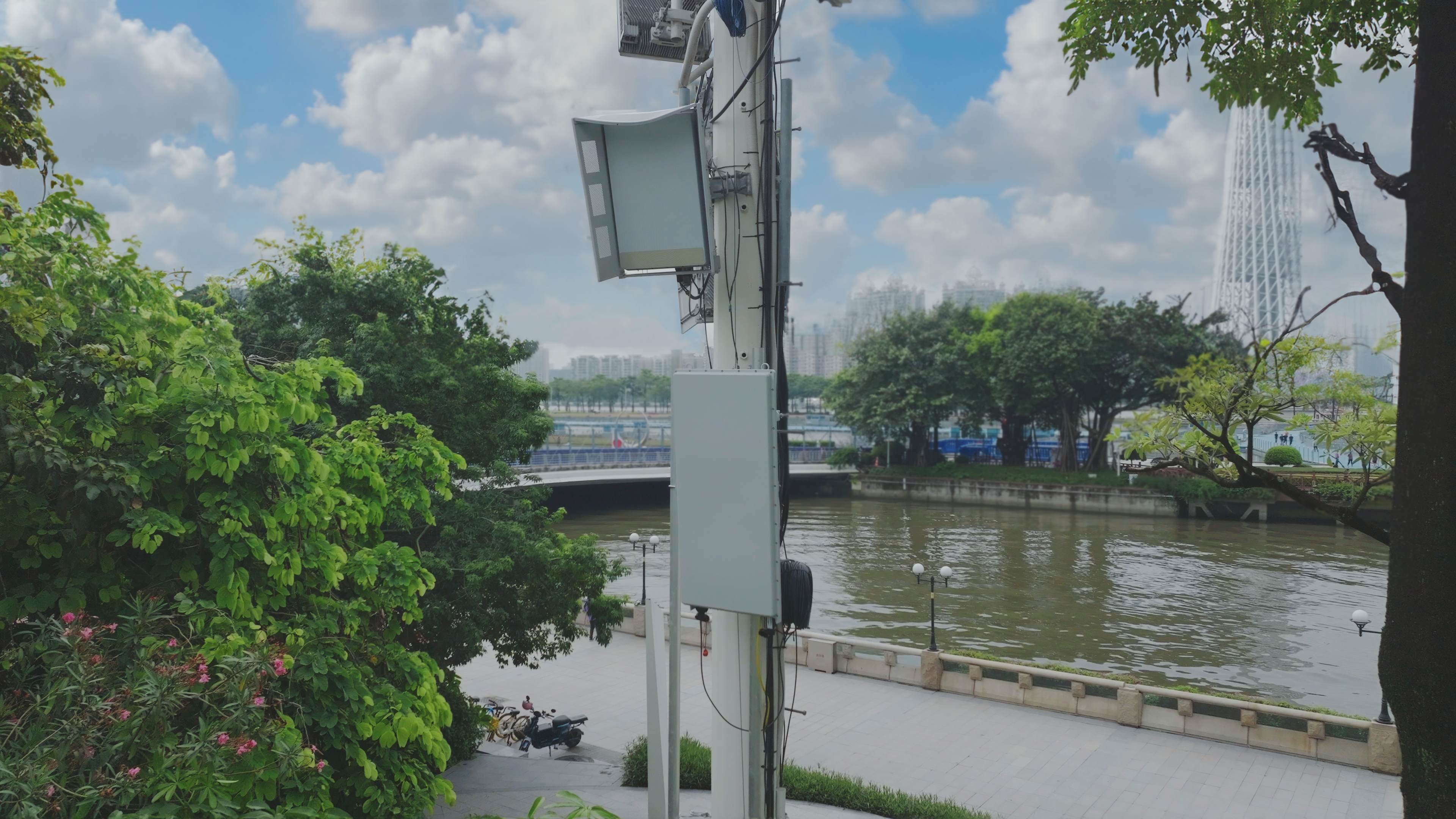China Mobile and ZTE conduct the industry's first trial of a